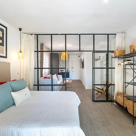 Apartamento En Milla De Oro A 5 Min Andando De La Playa