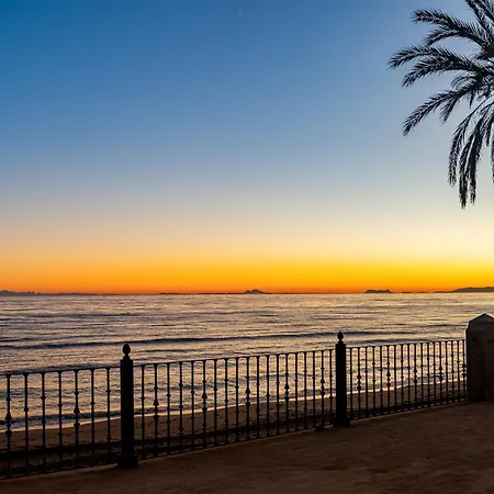 En Milla De Oro A 5 Min Andando De La Playa Marbella