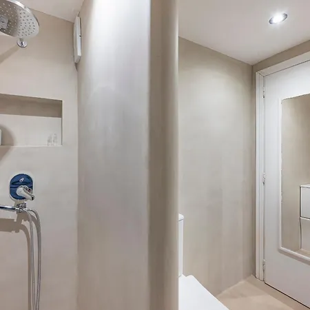 Apartamento En Milla De Oro A 5 Min Andando De La Playa *